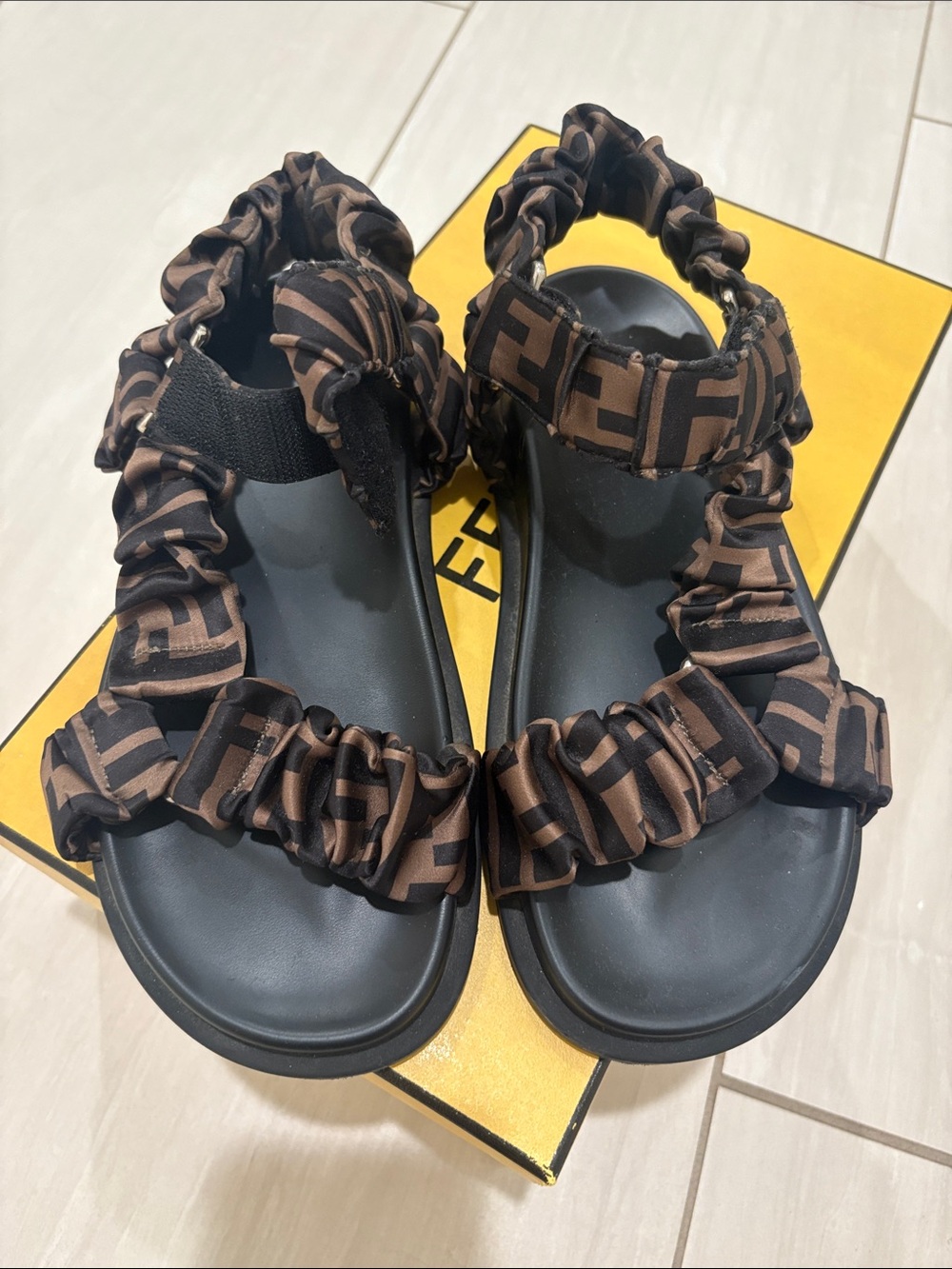 FENDI FEEL Brown satin sandals